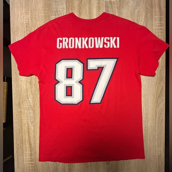 New England Patriots Rob Gronkowski #87 Red Alternate TShirt Jersey - Picture 1 of 3